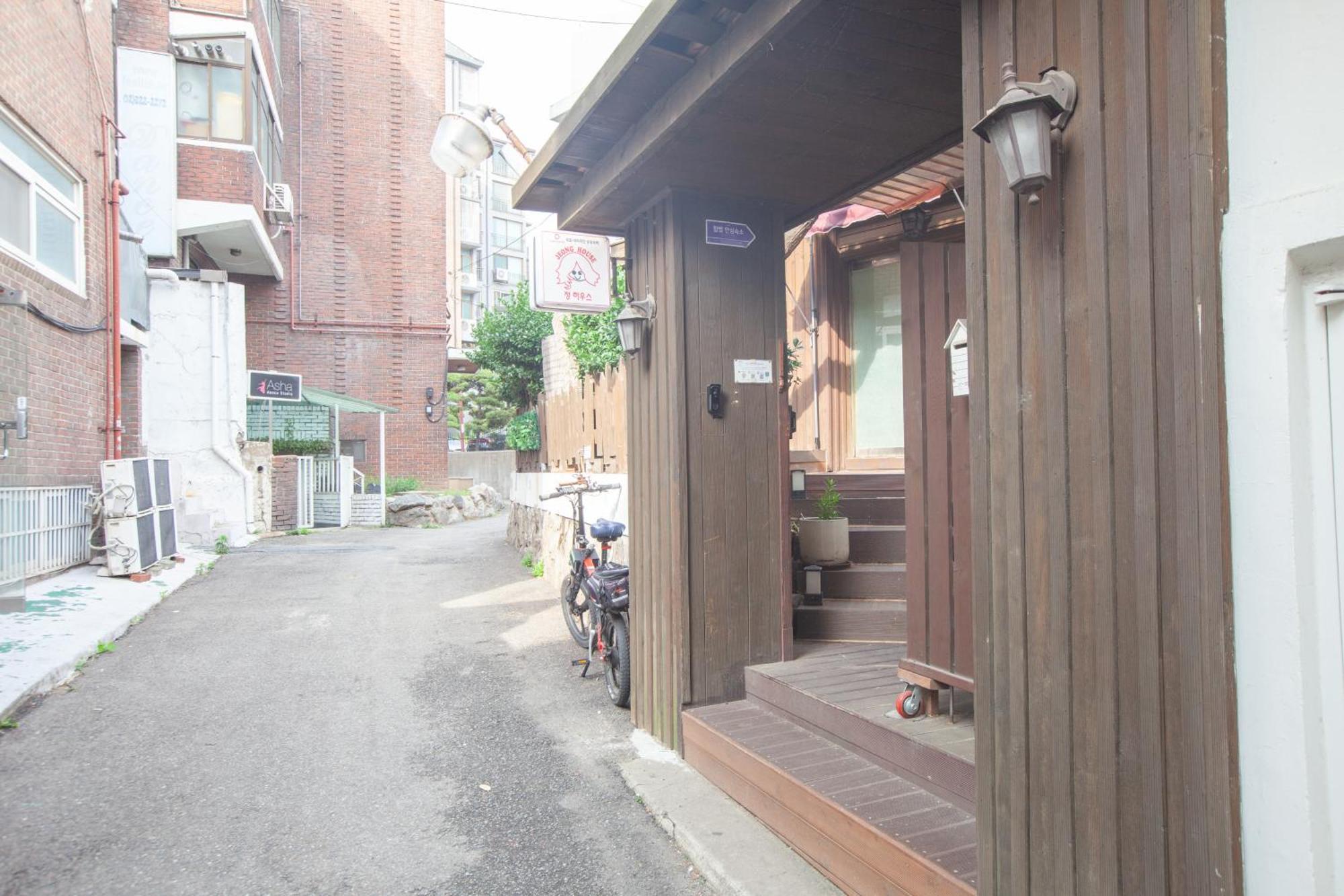 Jeong House Hotel Seoul Exterior photo